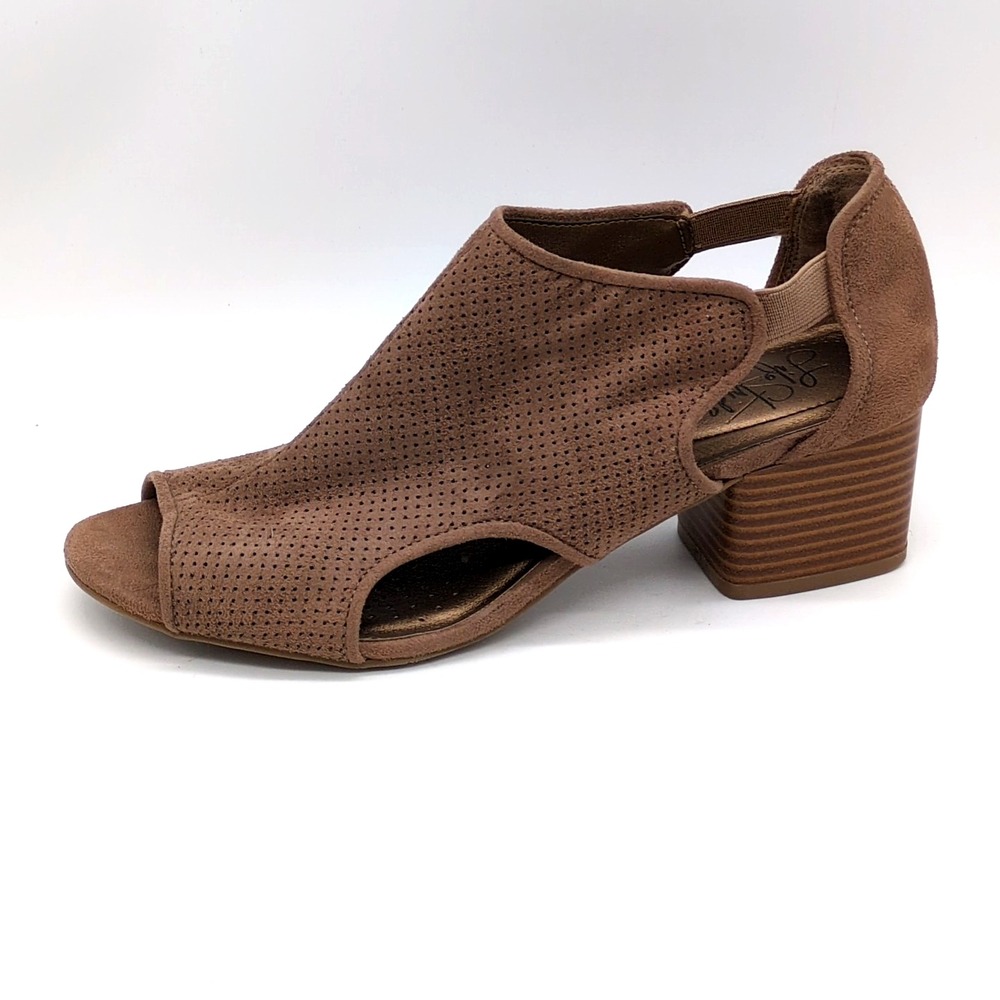 Life Stride Sandals Womens Roxie Brown 7 Faux Suede Shoes Peep Toe Stretch